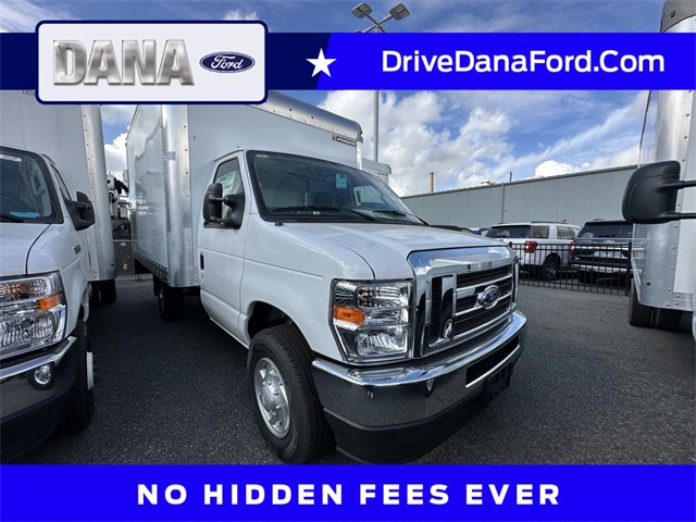 2024 Ford E-Series Base Image 4 of 37