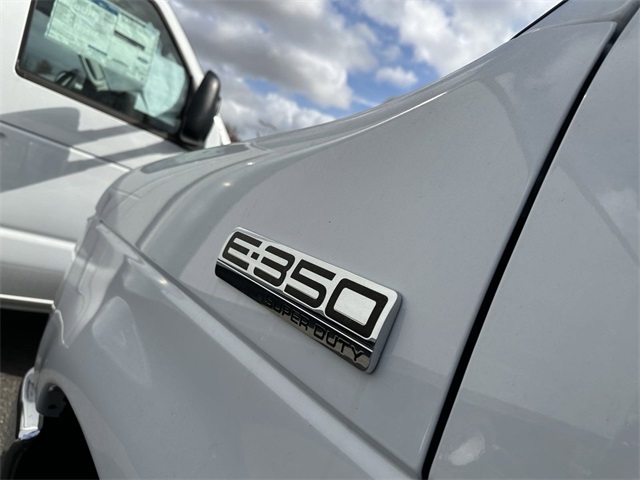 2024 Ford E-Series Base Image 37 of 37