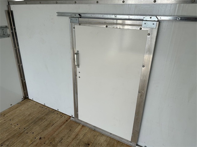 2024 Ford E-Series Base Image 28 of 37