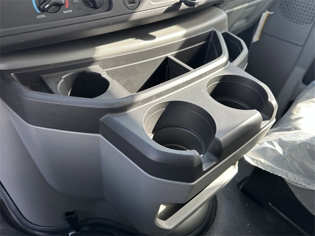 2024 Ford E-Series Base Image 14 of 37