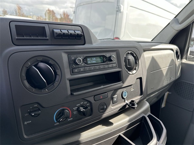 2024 Ford E-Series Base Image 11 of 37