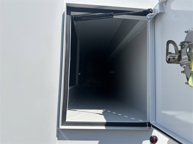 2024 Ford E-Series Base Image 33 of 49