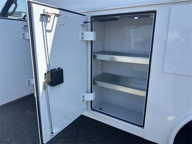 2024 Ford E-Series Base Image 37 of 49