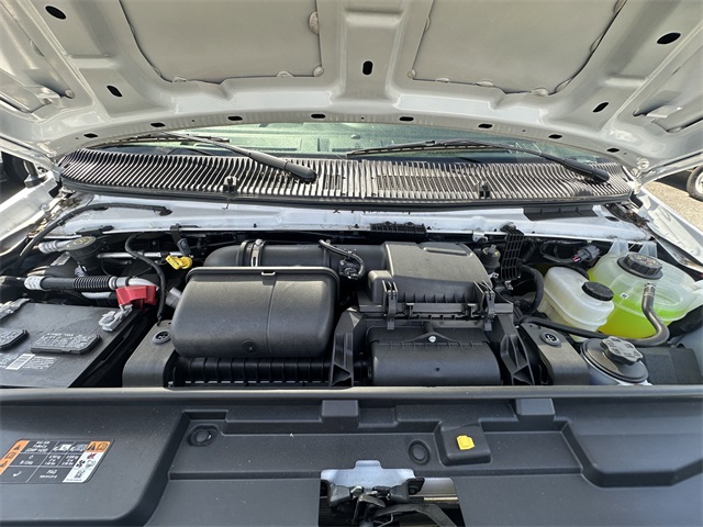 2024 Ford E-Series Base Image 11 of 49