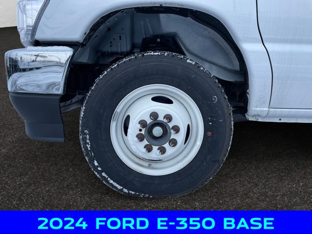 2024 Ford E-Series Base Image 12 of 13