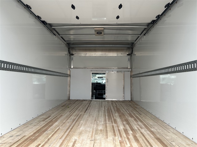 2024 Ford E-Series Base Image 16 of 41