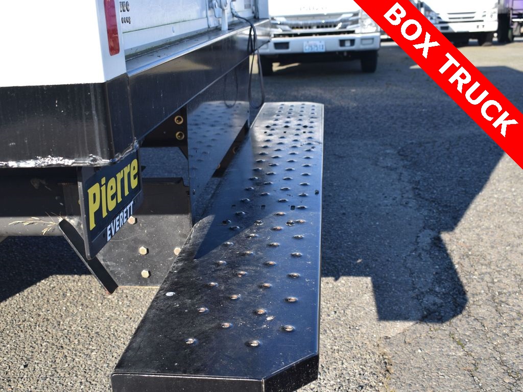 Vehicle image 11 of 23