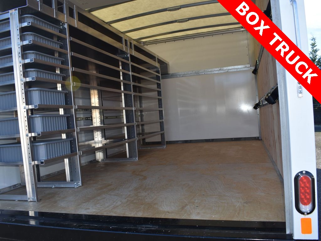 Vehicle image 13 of 23