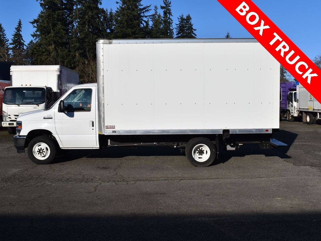 Vehicle image 6 of 23