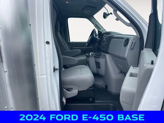 2024 Ford E-Series Base Image 14 of 14
