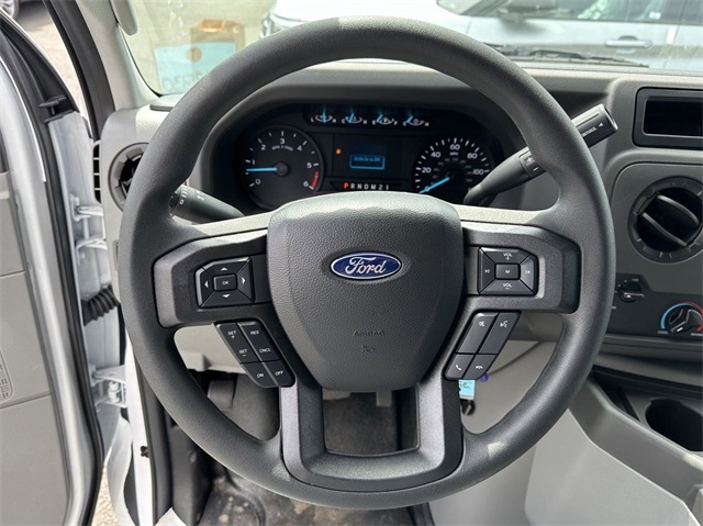 2024 Ford E-Series Base Image 16 of 48
