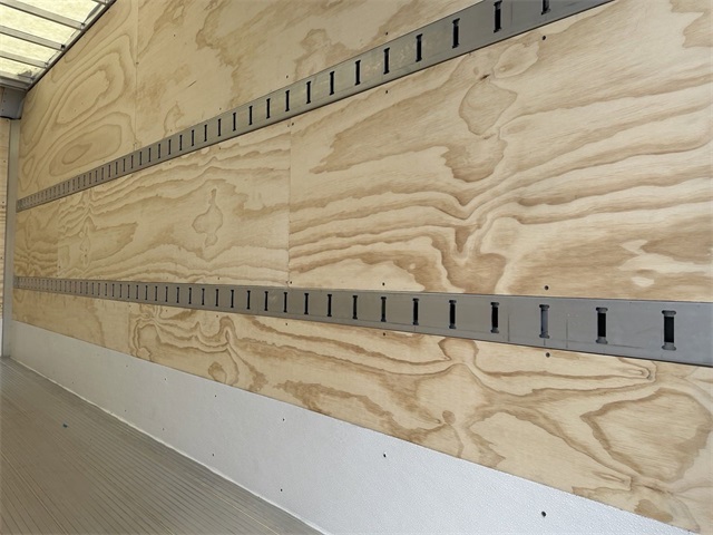 2024 Ford E-Series Base Image 41 of 48