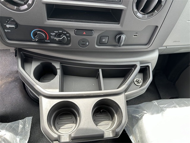 2024 Ford E-Series Base Image 22 of 48