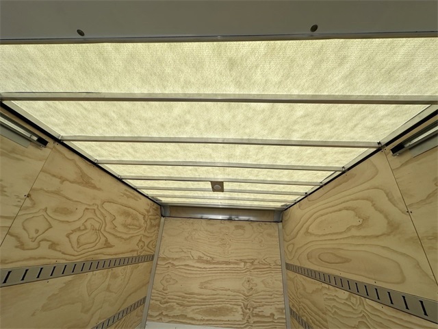 2024 Ford E-Series Base Image 38 of 48