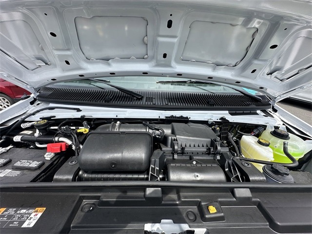 2024 Ford E-Series Base Image 26 of 48