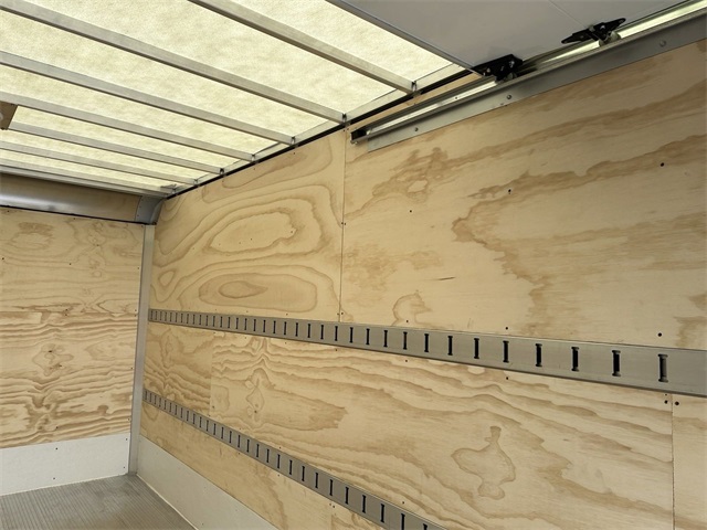 2024 Ford E-Series Base Image 37 of 48