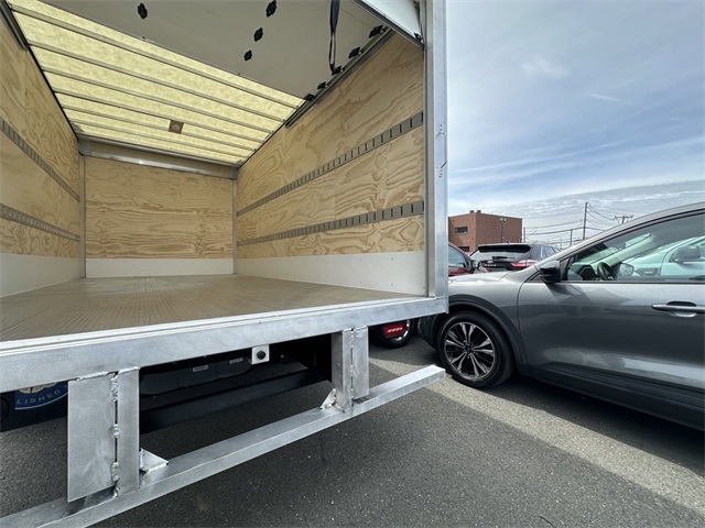 2024 Ford E-Series Base Image 43 of 48
