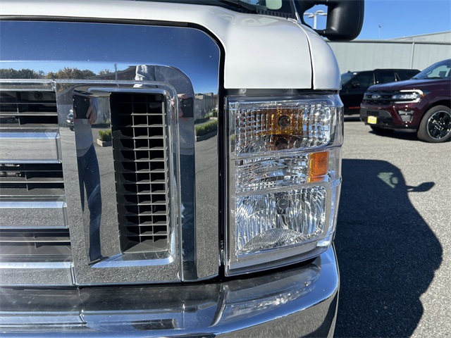 2024 Ford E-Series Base Image 23 of 63