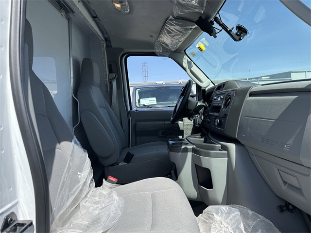 2024 Ford E-Series Base Image 59 of 63