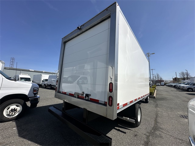 2024 Ford E-Series Base Image 18 of 63