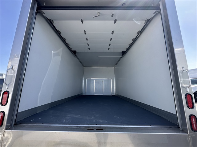 2024 Ford E-Series Base Image 27 of 63
