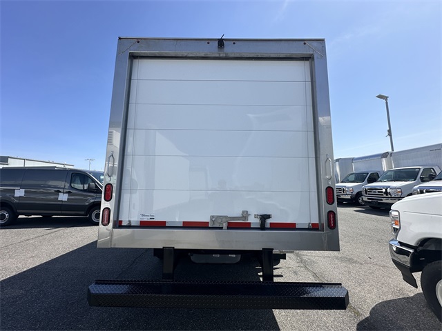 2024 Ford E-Series Base Image 19 of 63