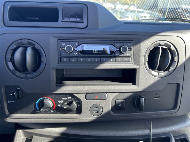 2024 Ford E-Series Base Image 31 of 63