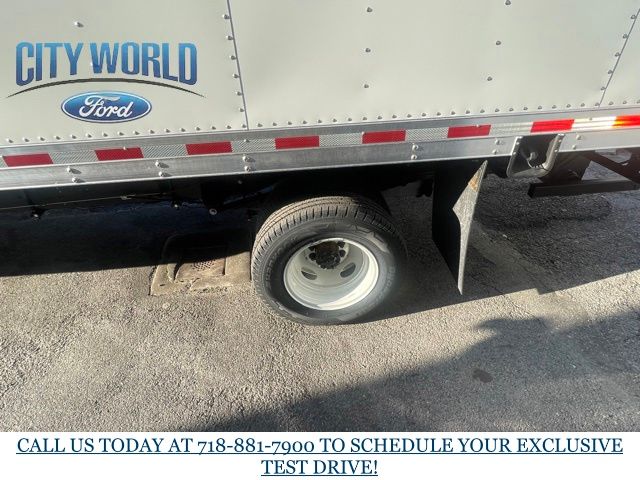 2024 Ford E-Series Base Image 9 of 23