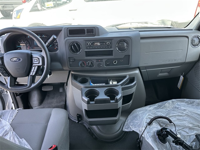 2024 Ford E-Series Base Image 23 of 41