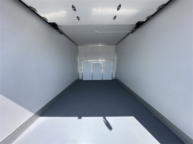 2024 Ford E-Series Base Image 15 of 41