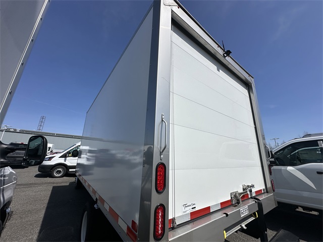 2024 Ford E-Series Base Image 9 of 41