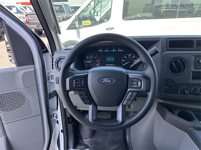 2024 Ford E-Series Base Image 22 of 41
