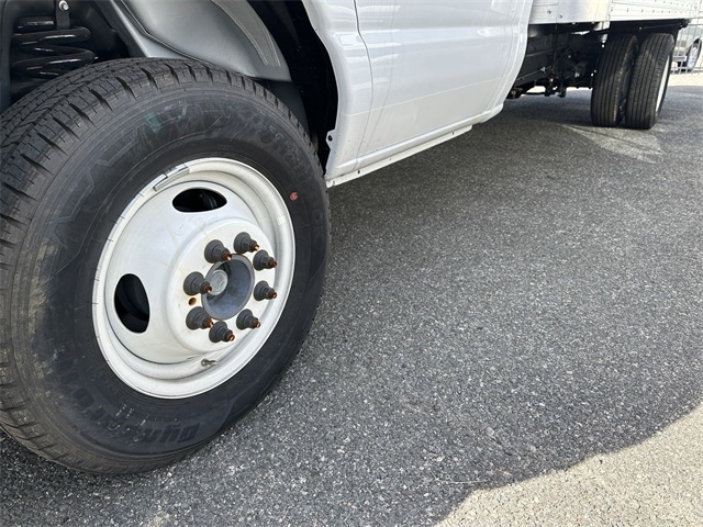 2024 Ford E-Series Base Image 25 of 87