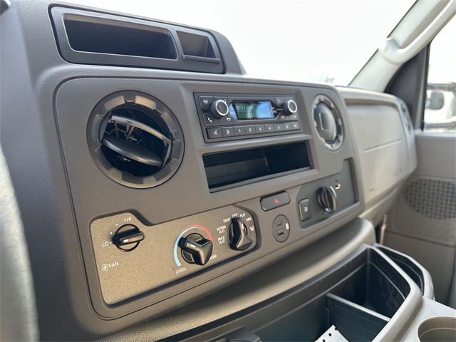 2024 Ford E-Series Base Image 30 of 87