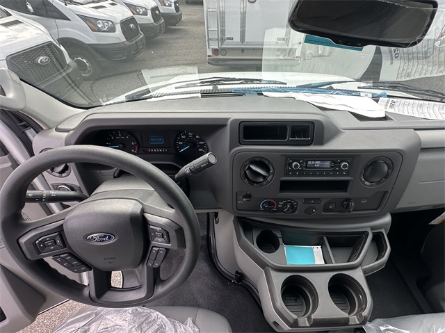 2024 Ford E-Series Base Image 35 of 87