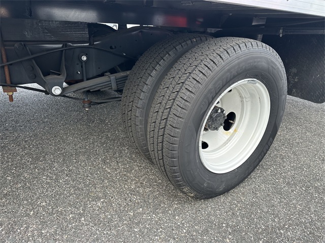 2024 Ford E-Series Base Image 86 of 87