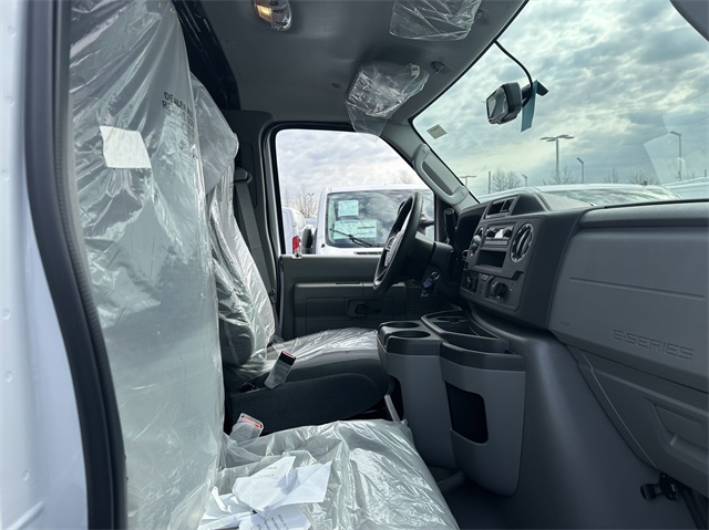 2024 Ford E-Series Base Image 59 of 87