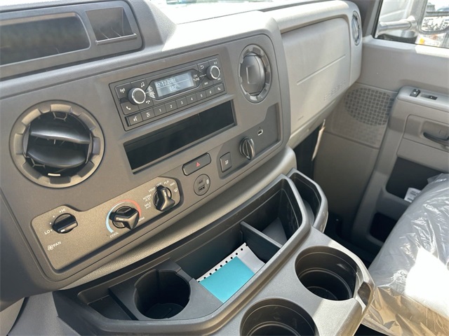 2024 Ford E-Series Base Image 34 of 87