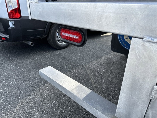 2024 Ford E-Series Base Image 72 of 87