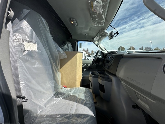 2024 Ford E-Series Base Image 28 of 43