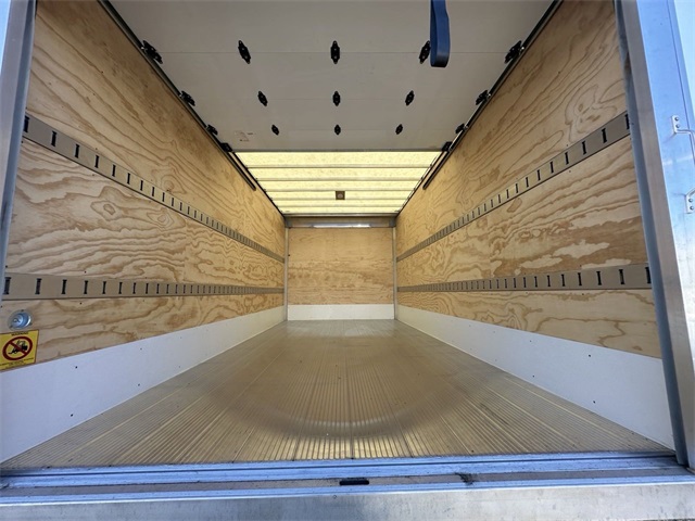 2024 Ford E-Series Base Image 33 of 43