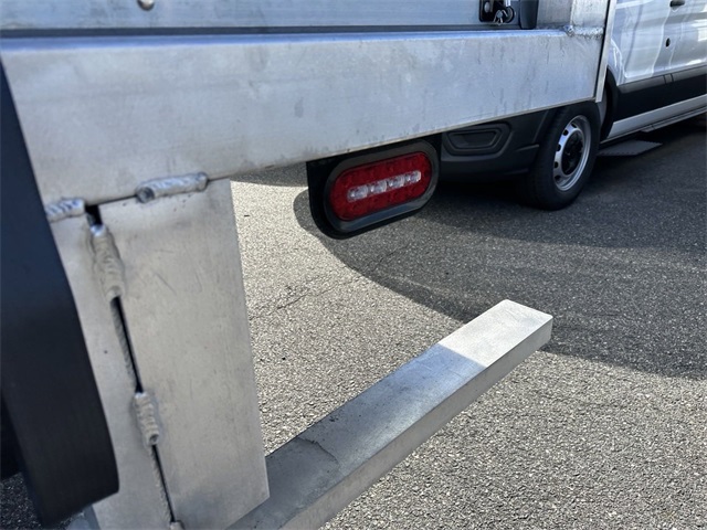 2024 Ford E-Series Base Image 41 of 43