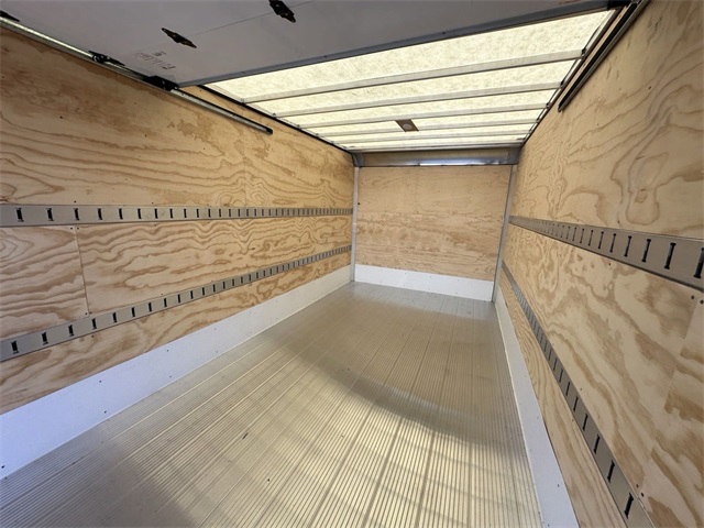 2024 Ford E-Series Base Image 34 of 43