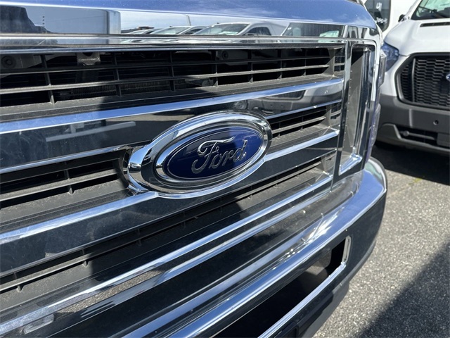 2024 Ford E-Series Base Image 11 of 43