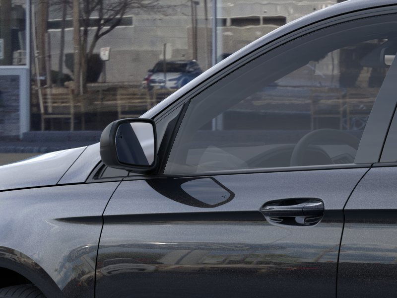Vehicle image 17 of 23