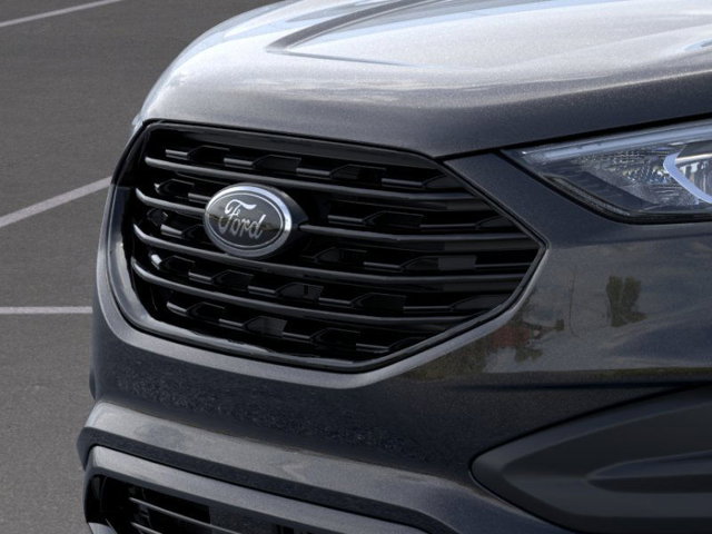 Vehicle image 14 of 22