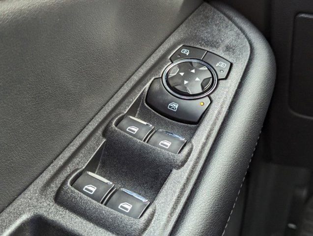 2024 Ford Edge SE Image 33 of 54