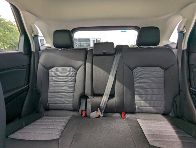 2024 Ford Edge SE Image 39 of 54