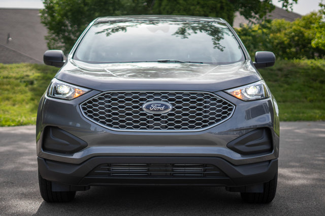 2024 Ford Edge SE Image 5 of 54