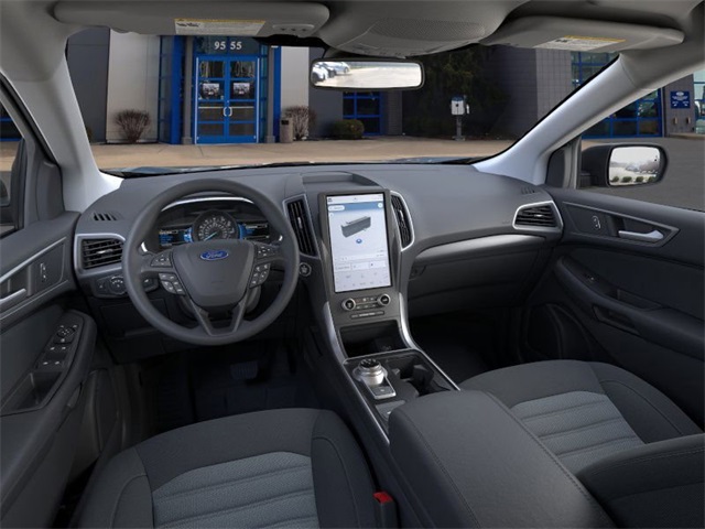 2024 Ford Edge SE Image 9 of 22